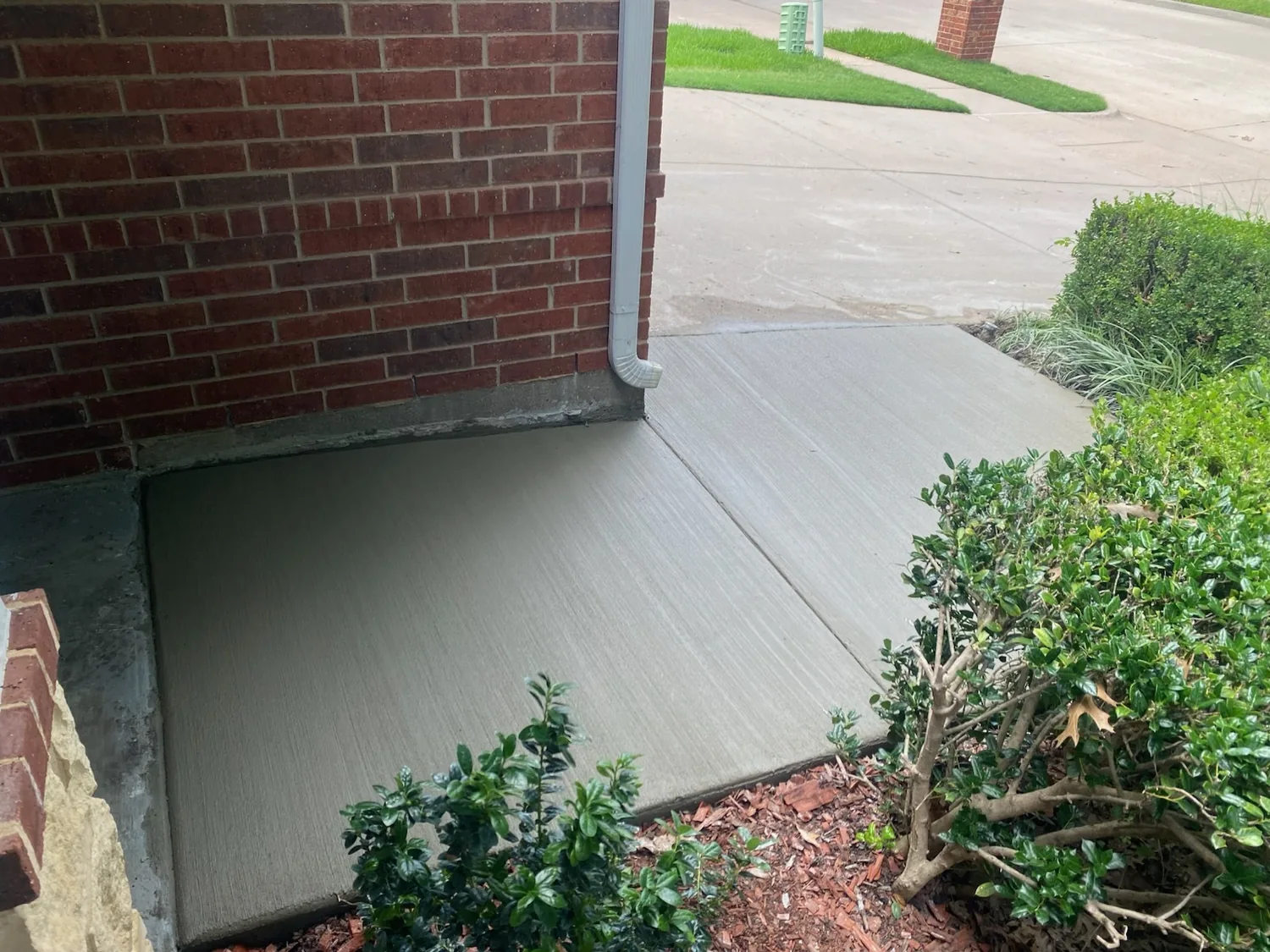 A level, slip-aware walkway by Lucky&rsquo;s Concrete in Port St. Lucie